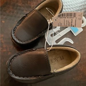 Little boy shoes size 4